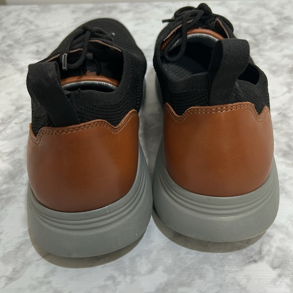 JONHSTON & MURPHY MENS ATHLETIC SHOES BLACK Sz 15 - Picture 3 of 9